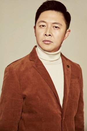 Lin Peng profil kép