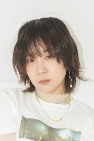 伊澤彩織 profil kép