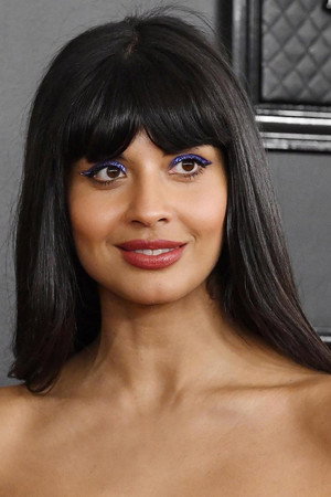 Jameela Jamil profil kép
