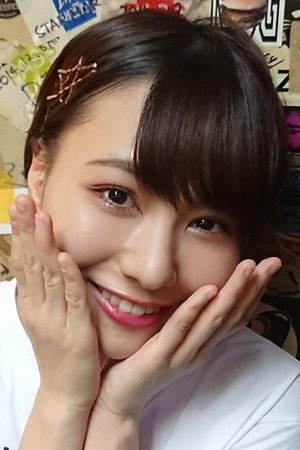 富田美憂 profil kép
