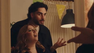 Roomies 1. évad Ep.7 7. epizód