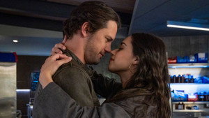 Roswell, New Mexico 3. évad Ep.13 13. epizód