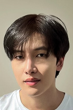 Thapanawat Kaewbumrung profil kép