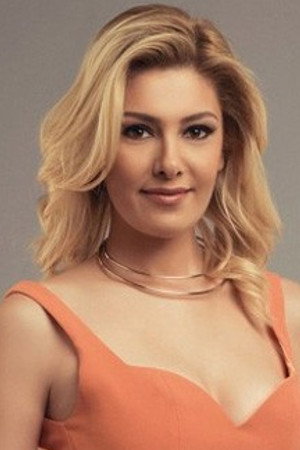 Burcu Binici profil kép