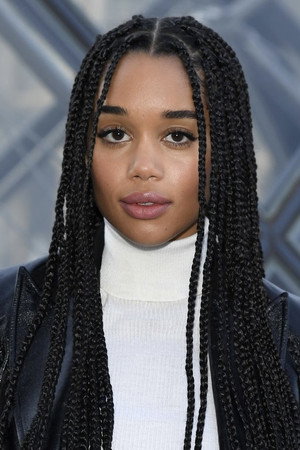 Laura Harrier profil kép