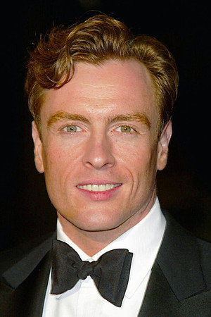 Toby Stephens profil kép