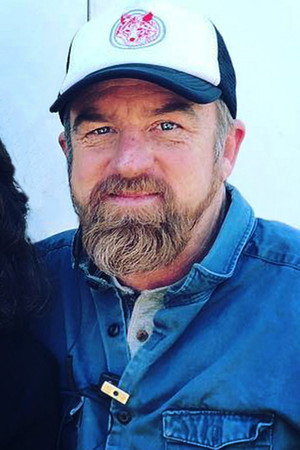 Richard Young profil kép