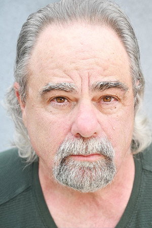 Duane Whitaker profil kép