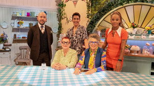 The Great British Bake Off: An Extra Slice 6. évad Ep.5 5. epizód