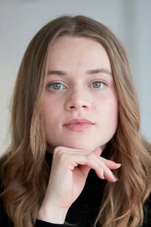 Luna Wedler profil kép