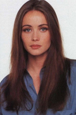 Emmanuelle Béart profil kép