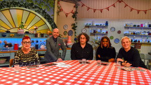 The Great British Bake Off: An Extra Slice 7. évad Ep.5 5. epizód