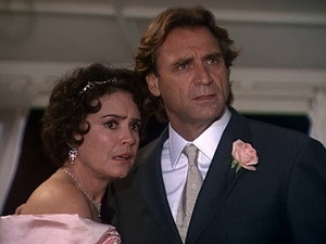 Desejos de Mulher 1. évad Ep.98 98. epizód