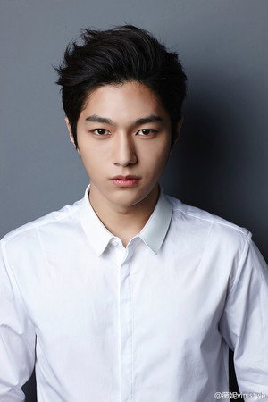 엘 profil kép