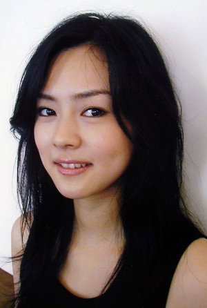 伴杏里