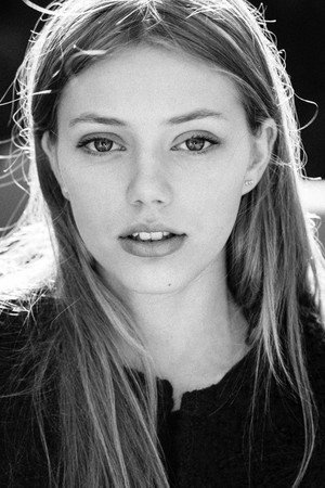 Grace Van Dien profil kép
