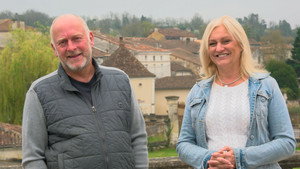 Help! We Bought A Village kép