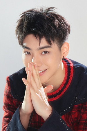 颜安 profil kép