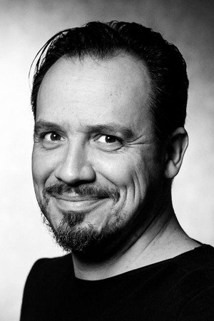 Alexandre Astier profil kép