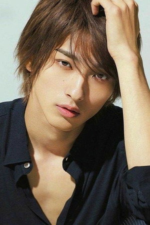 横浜流星 profil kép