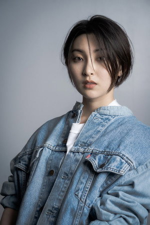 家入レオ profil kép