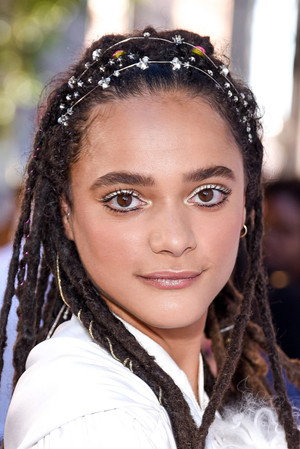 Sasha Lane profil kép