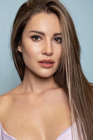 Ece İrtem profil kép