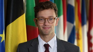 Parlement 1. évad Ep.10 10. epizód