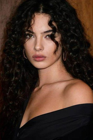 Deva Cassel profil kép