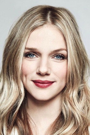 Tracy Spiridakos profil kép
