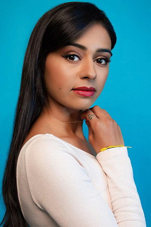 Nelufar Hedayat profil kép