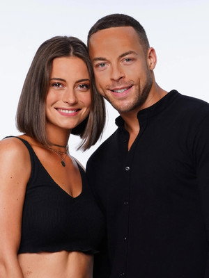 Das Sommerhaus der Stars - Kampf der Promipaare 5. évad (2020-09-09) poszter