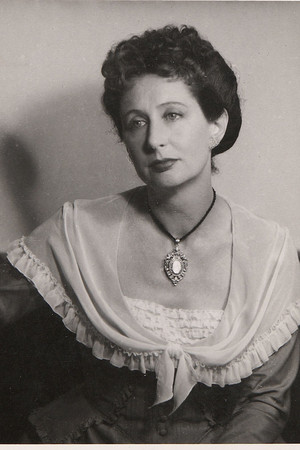Vilma Degischer profil kép
