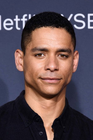 Charlie Barnett profil kép