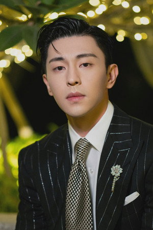 邓伦 profil kép