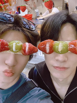 ด้วงกับเธอ poszter