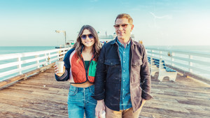 Bobby and Sophie On the Coast kép