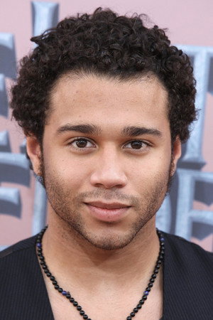 Corbin Bleu profil kép