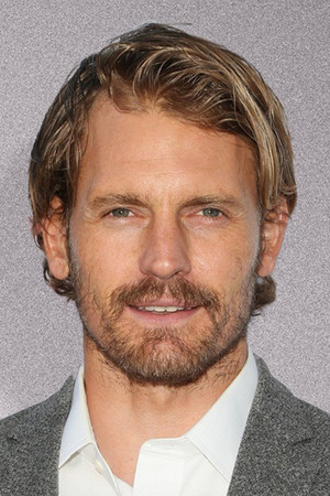 Josh Pence profil kép