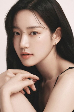 이유비 profil kép