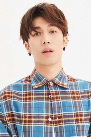 周游 profil kép