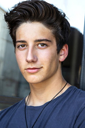 Milo Manheim profil kép