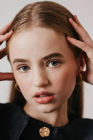 Nell Fisher profil kép