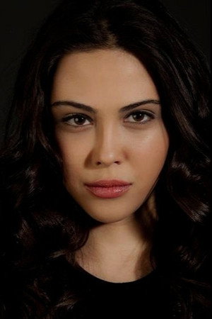 Dilara Aksüyek profil kép