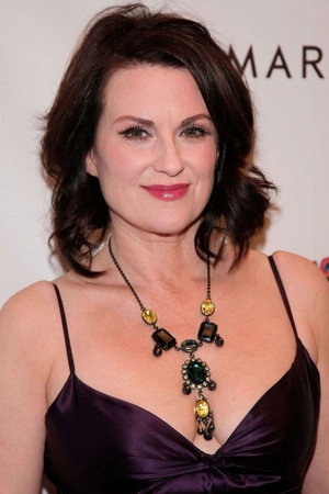 Megan Mullally profil kép