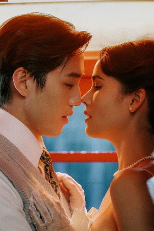 หนึ่งในร้อย poszter