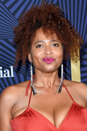 Lisa Nicole Carson profil kép