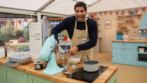 The Great Comic Relief Bake Off 2. évad Ep.4 4. epizód