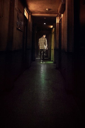 타인은 지옥이다 poszter