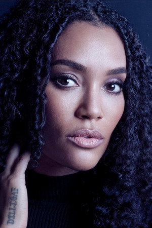 Annie Ilonzeh profil kép